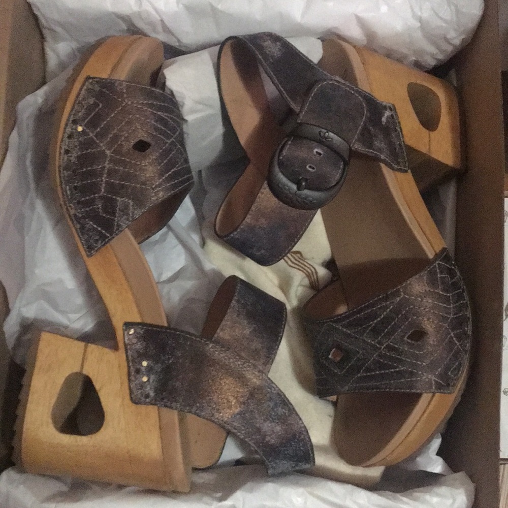 Dansko limited edition odele